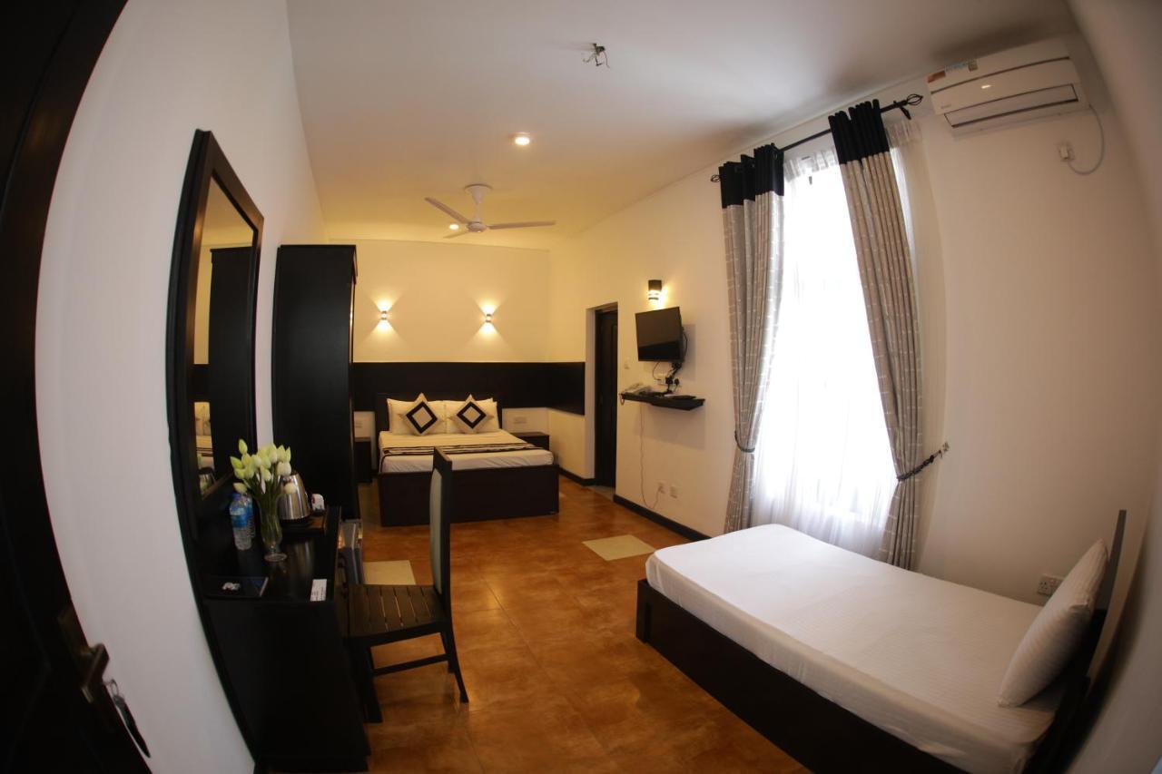 3R Resort Negombo Exteriör bild