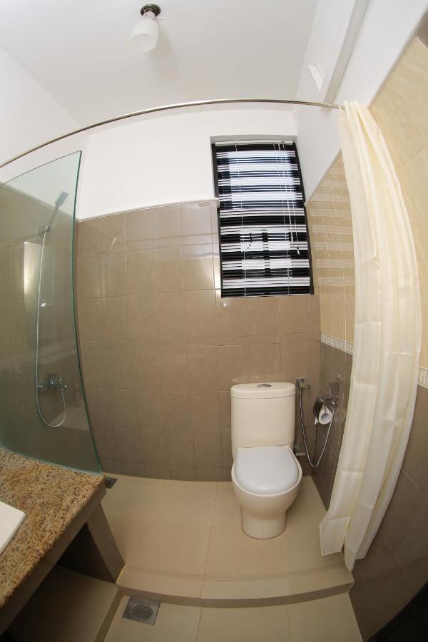 3R Resort Negombo Exteriör bild