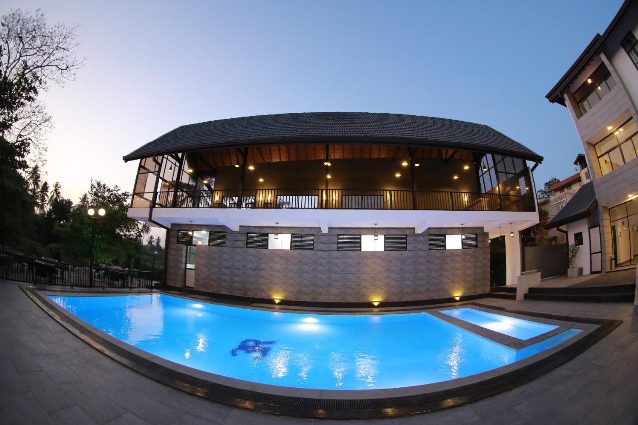 3R Resort Negombo Exteriör bild