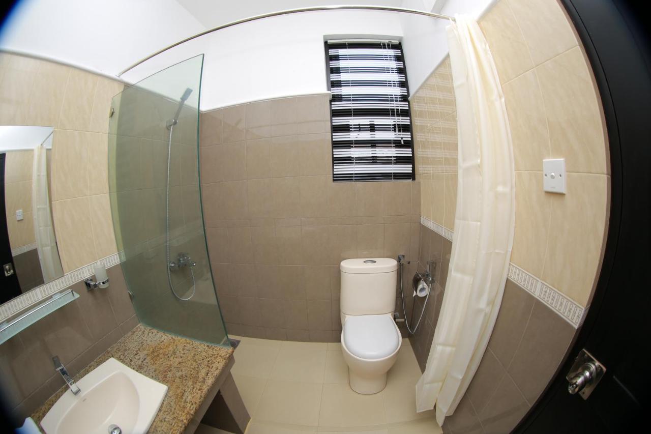 3R Resort Negombo Exteriör bild